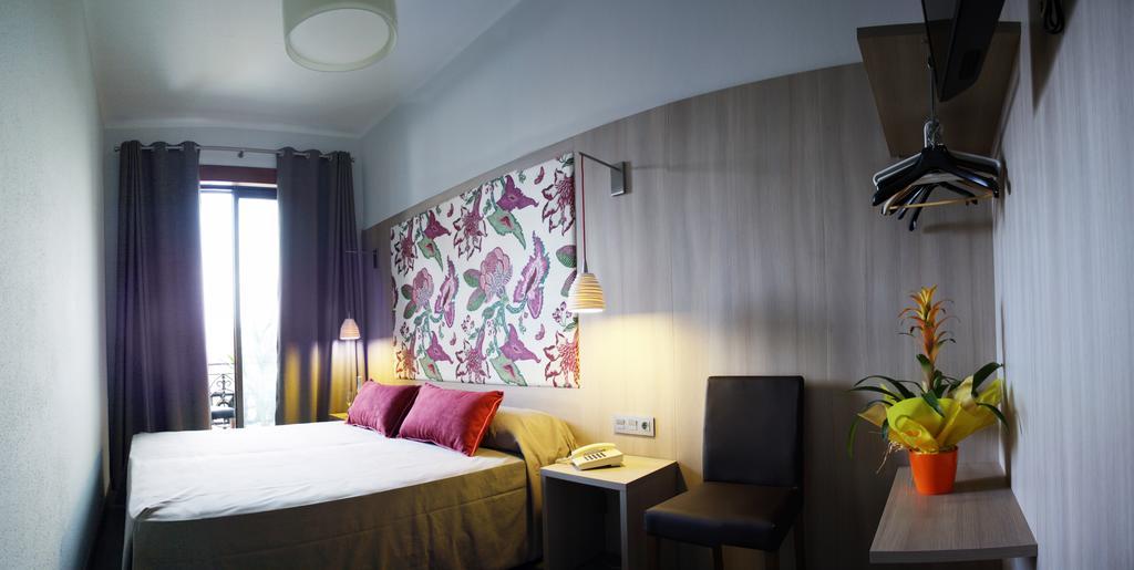 Hotel Ginebra Барселона Екстер'єр фото
